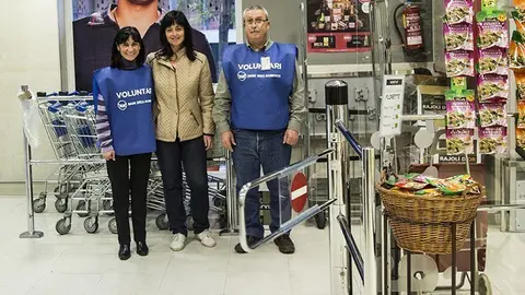Voluntaris que han participat en la campanya del Gran Recapte al Pla d&#39;Urgell.