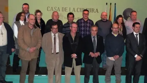 Autoritats, guanyadors, catadors i els distribuïdors europeus-t