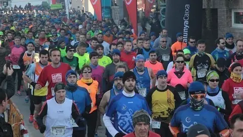 Al voltant de 800 participants prenen la sortida en la 12a Cursa de l'Oli de les Borges Blanques.