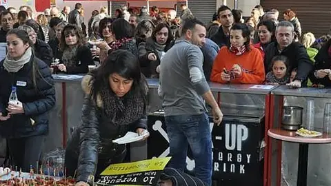 Els establiments de Lo Vermutet van aportar la component gastronòmica a la Marató.