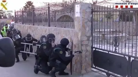 Mossos Esquadra - cas Llevant 01