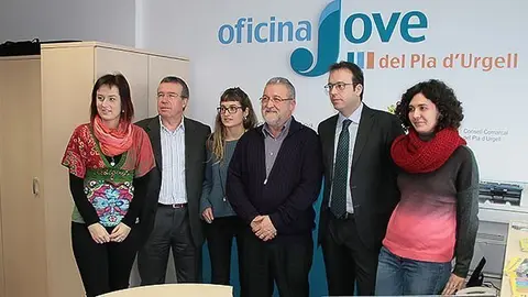 Solsona i Frabregat amb els regidors Imma Casanella i Jordi Pérez.