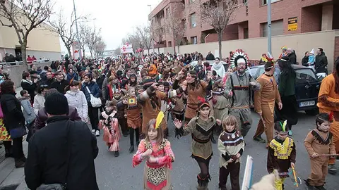 Multitudinària Rua de carnestoltes 2015 a Mollerussa.