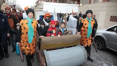 Multitudinària Rua de carnestoltes 2015 a Mollerussa.