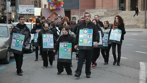 Multitudinària Rua de carnestoltes 2015 a Mollerussa.