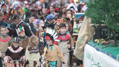 Multitudinària Rua de carnestoltes 2015 a Mollerussa.