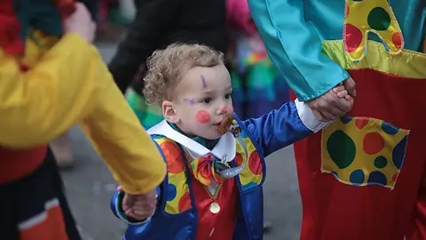 Multitudinària Rua de carnestoltes 2015 a Mollerussa.