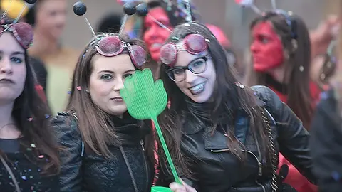 Multitudinària Rua de carnestoltes 2015 a Mollerussa.