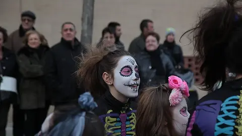 Multitudinària Rua de carnestoltes 2015 a Mollerussa.