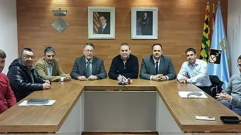 Els representants dels Ajuntaments, Diputació i empresa adjudicatària.