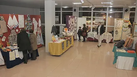 Mercat Solidari de Mans Unides Mollerussa al Centre Cultural.