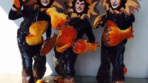 Carnestoltes Fondarella (1)