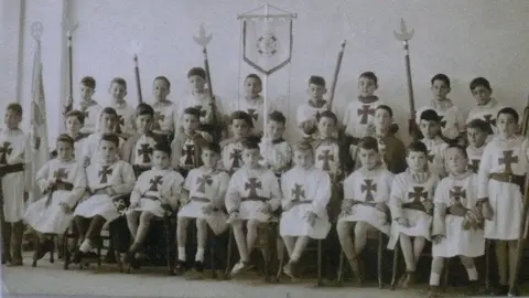 P1370702