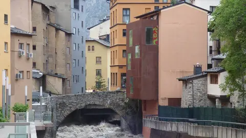 11109447_10205561003963055_9187417678865470448_n