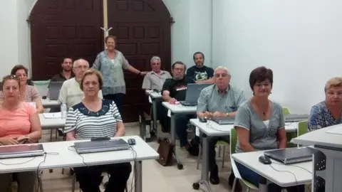Inici 6a edició informàtica bàsica a la Borrassa (12-05-2015)T