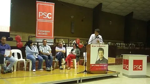 Francesc Carrique participa en el seu primer míting electoral.