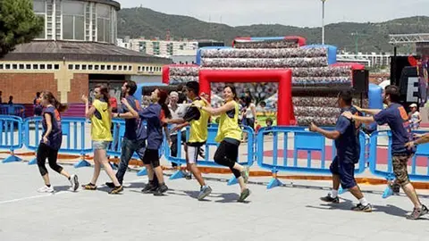 Activitats dels joves participants en el programa FutbolNet.