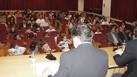 Acte de lliurament dels premis escolars.