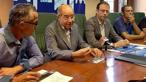 Marc Solsona i Josep M. Pujol presenten la Caminada solidària