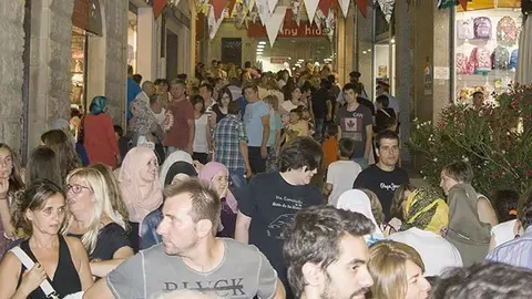Mollerussa Open Night omple els carres de públic.