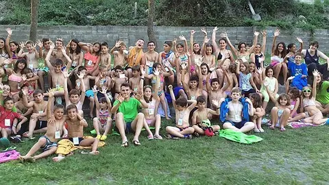 Els nens i nenes de l'Escola Alba gaudeixen de les colònies