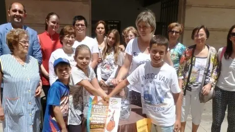 Sorteig d'un pernil de l'Agrupació de Comerciants de les BorgesT