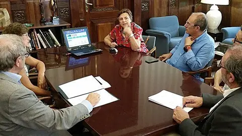 Joan Reñé es va reunir amb els altres impulsors del Bus de la Salut.