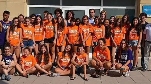 El grup el formen 24 joves d'arreu de Catalunya