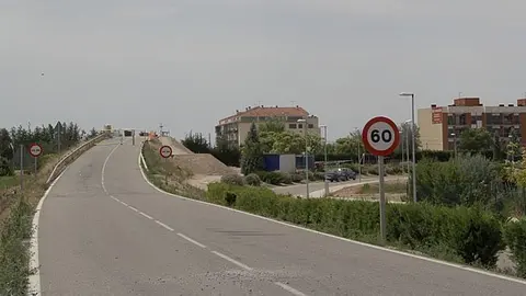 El pont dóna accés a l'autovia A-2 des de la N-2