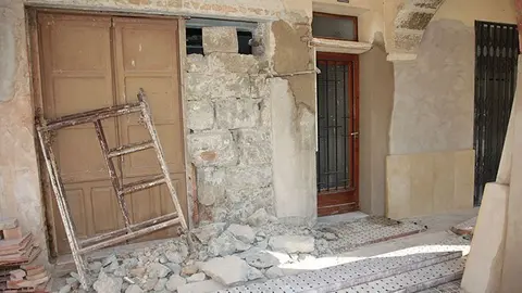 Façana de l'habitatge en el que es van trobar les restes.