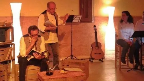 L'espectacle el vol dels estornells, de la companyia Cassigalls de Juneda