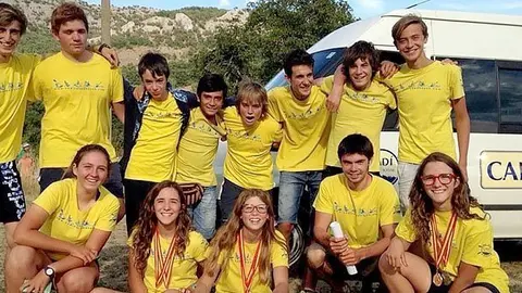 Imatge dels joves del club Cadí.