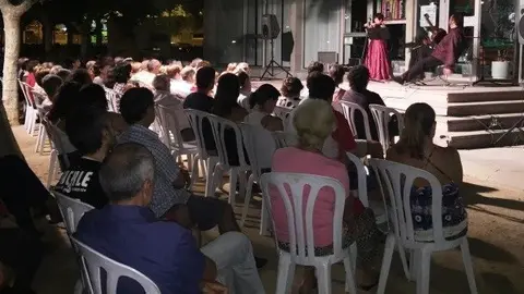 Concert del Garrigues Guitar Festival als Jardins del Terrall (estiu 2015)T
