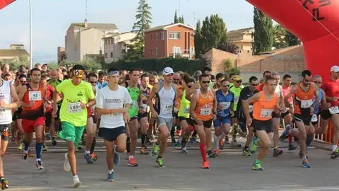 Sortida de la passada edició de la Cursa del Caragol de Linyola