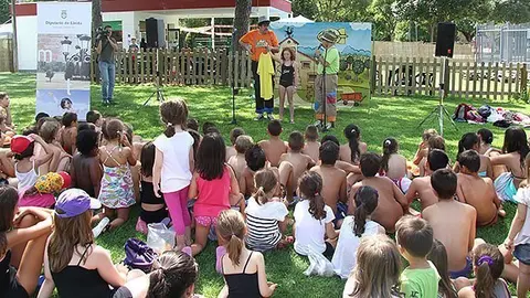 Disfruita-la presentació en les Piscines de Mollerussa