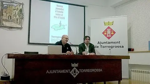 l'antropòleg, historiador i arxiver torregrossí Josep Maria Cabau