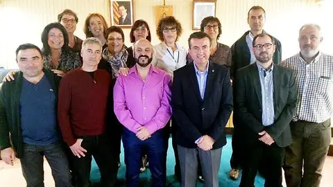 Trobada dels veïns de Miralcamp que van nèixer l'any 1965