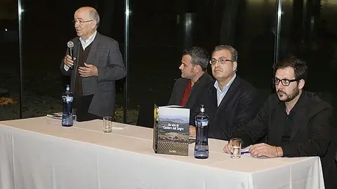 Lluís Pagès presenta el llibre que ha publicat Els vins de Costers del Segre