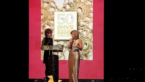 Carme Polo - Presenta llibre 50 anys de Vestists (3)