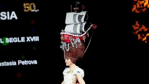 Quart Premi - fantasia -  Corte Inglès - Anastasia Petrova (1) vestits de paper