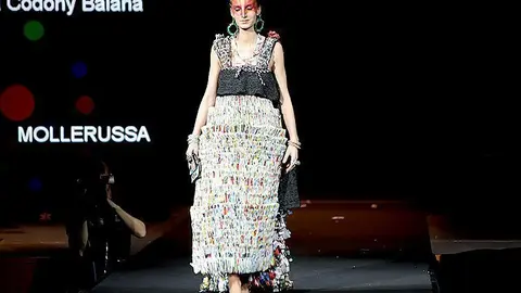 Segon Premi - Fantasia - Teresa Codony (3) vestits de paper