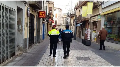 Els agents informant del dispositiu Grèvol 2015 a les Borges Blanques