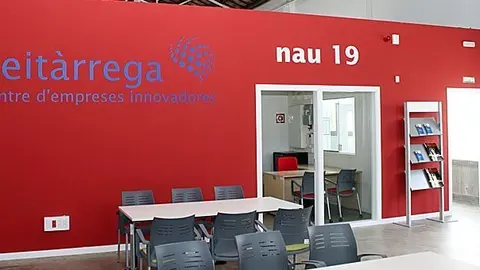 Interior del Centre d'Empreses Innovadores CEI - Nau 19 de Tàrrega portada