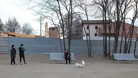 Els primers usuaris que utilitzen el parc caní