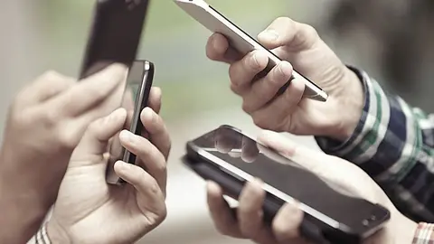 Les operadores de telefonia les mes denunciades a l'oficina del consumidor 'OCIC'