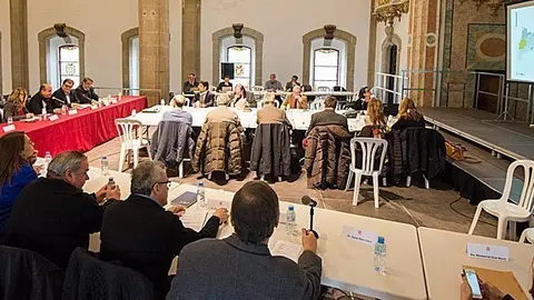 Reunio urbanisme Lleida al Paranimf (foto Jordi Prat)  portada