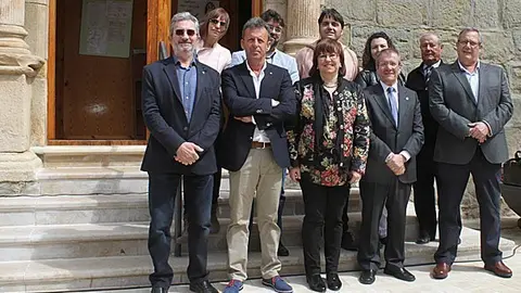 Acte inaugural del nou paviment de la Plaça de l'Església de Claravalls portada