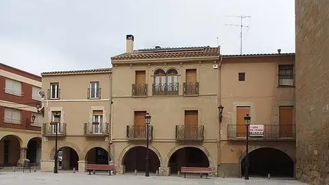 Imatge de la plaça de l&#39;Esglèsia de Linyola