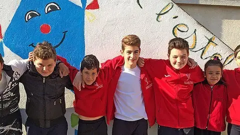 Alumnes de l'escola l'Estel de Castellnou de Seana portada