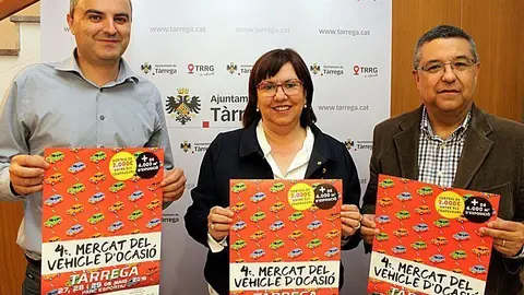 L’alcaldessa Rosa Maria Perelló; el regidor de Promoció Econòmica interiro